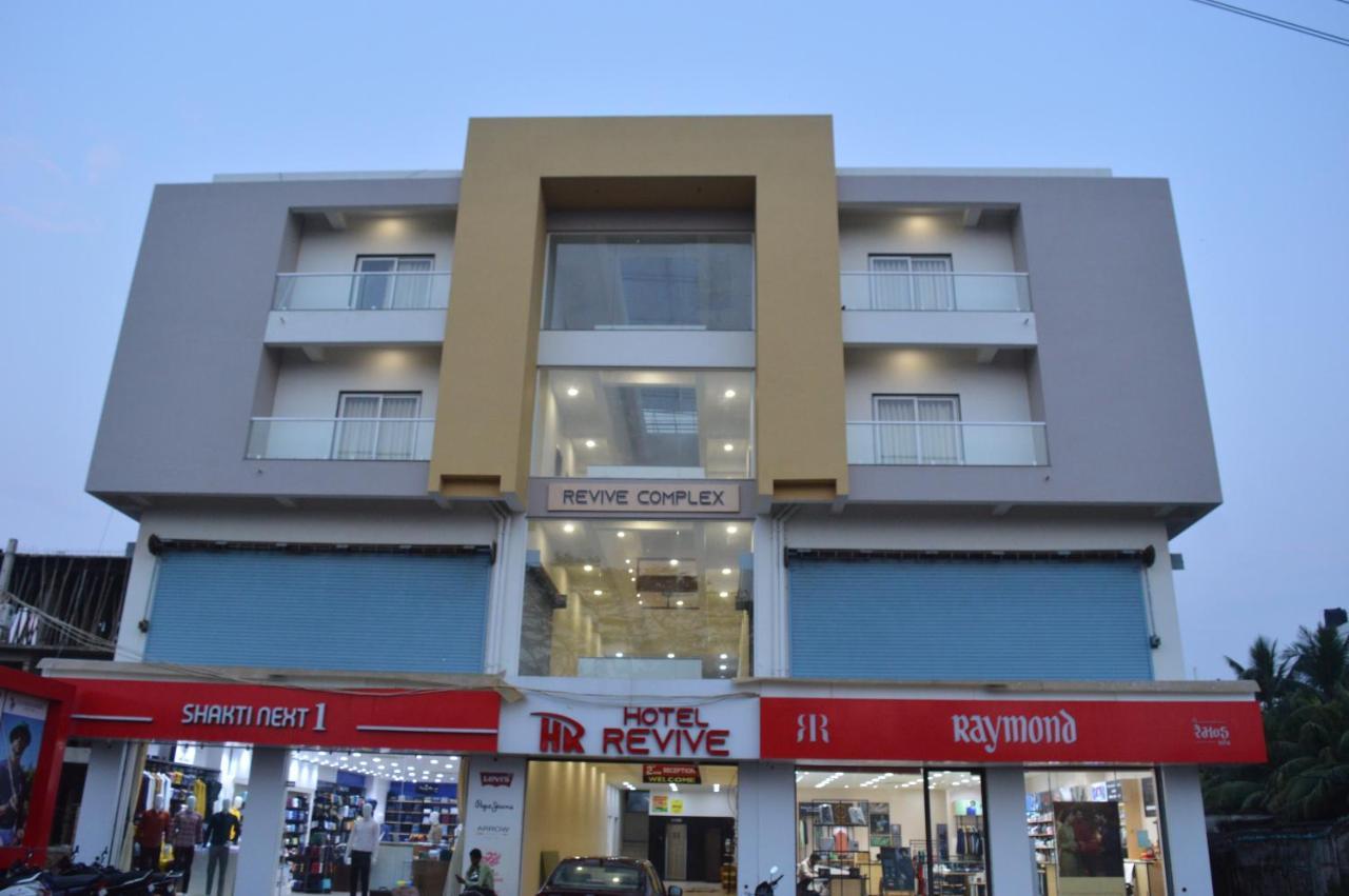 Hotel Revive Veraval ภายนอก รูปภาพ